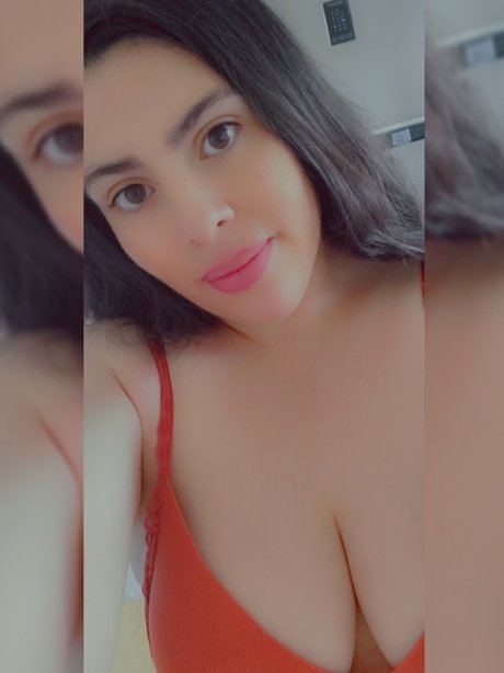 Foto di nudo di fuga di OnlyFans di Naru