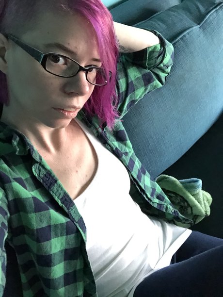 Foto di nudo di fuga di OnlyFans di Bun
