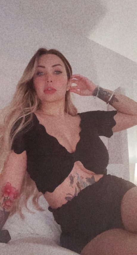 Foto di nudo di fuga di OnlyFans di Aspen