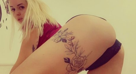 Foto di nudo di fuga di OnlyFans di Senya Blu