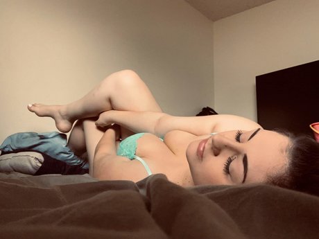 Foto di nudo di fuga di OnlyFans di Courtney Cares