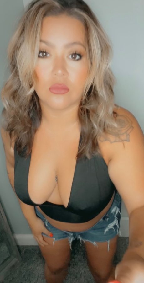 Foto di nudo di fuga di OnlyFans di Nessa Blake   7