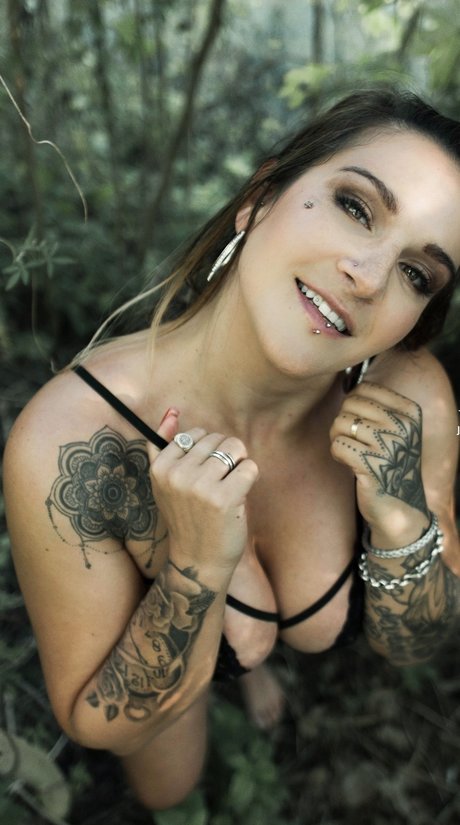 Foto di nudo di fuga di OnlyFans di Queensiriana