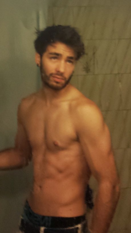 Foto di nudo di fuga di OnlyFans di Dante