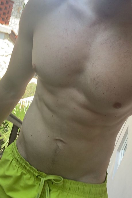 Foto di nudo di fuga di OnlyFans di Cowboybrady