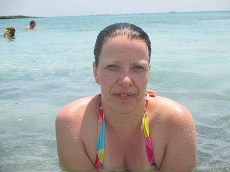 Foto di nudo di fuga di OnlyFans di Mamma