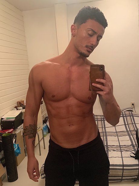 Foto di nudo di fuga di OnlyFans di Ofruiz
