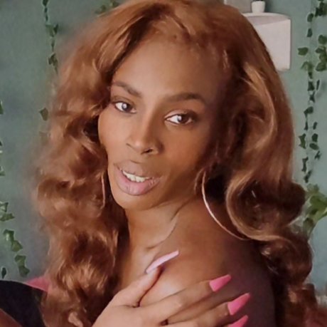 Foto di nudo di fuga di OnlyFans di Nubia