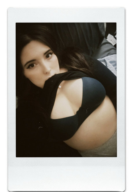 Foto di nudo di fuga di OnlyFans di Maddibun