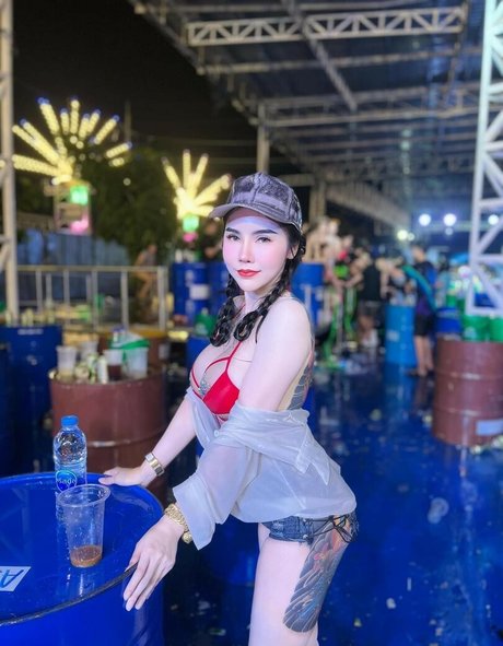 Foto di nudo di fuga di OnlyFans di Pupea Phetchaburi