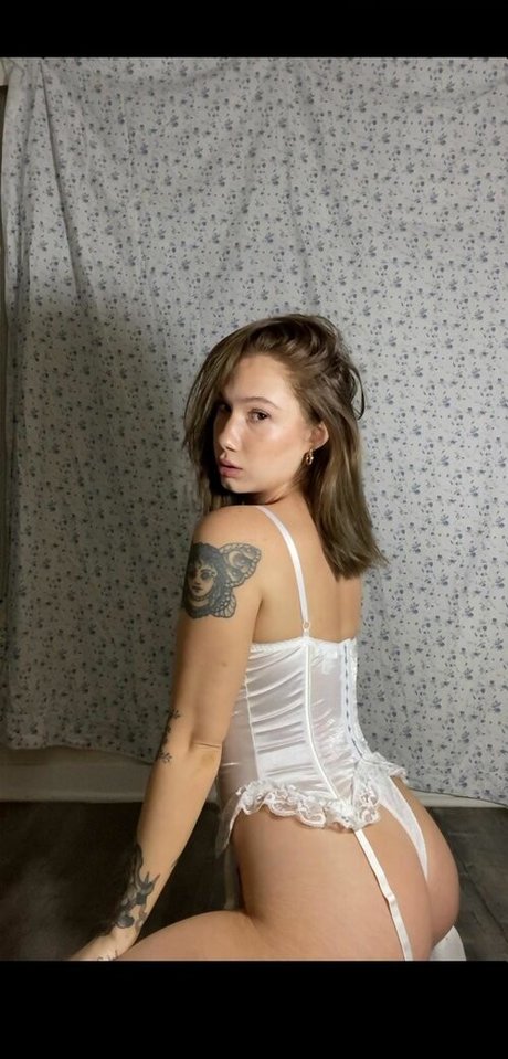 Foto di nudo di fuga di OnlyFans di Loveyy