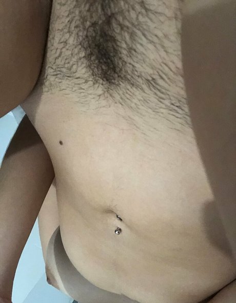 Foto di nudo di fuga di OnlyFans di Julia21y