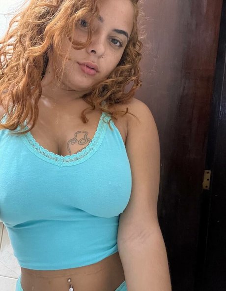 Foto di nudo di fuga di OnlyFans di Vivi Mini