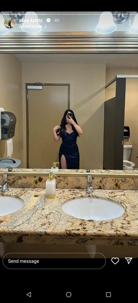 Foto di nudo di fuga di OnlyFans di Asapkristy