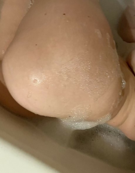 Foto di nudo di fuga di OnlyFans di Strawberrysweetmilk