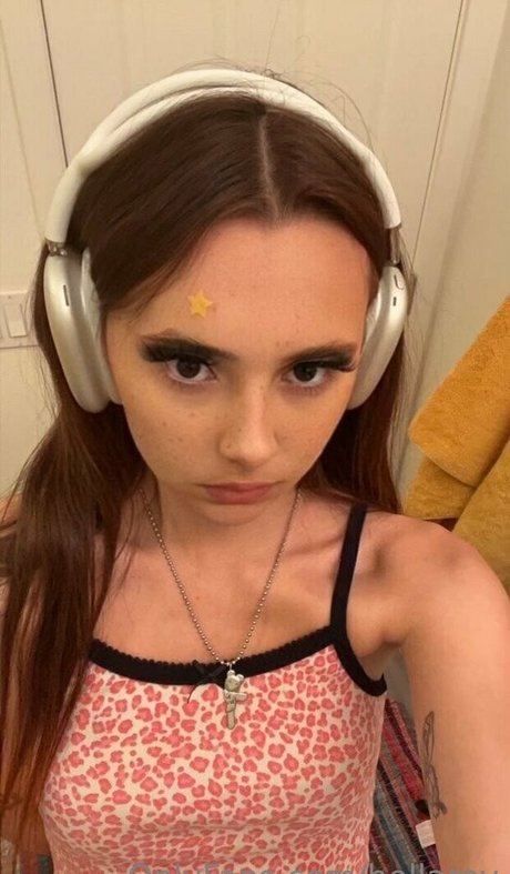 Foto di nudo di fuga di OnlyFans di Isabellaroy