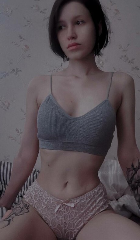 Foto di nudo di fuga di OnlyFans di Scarletspyada