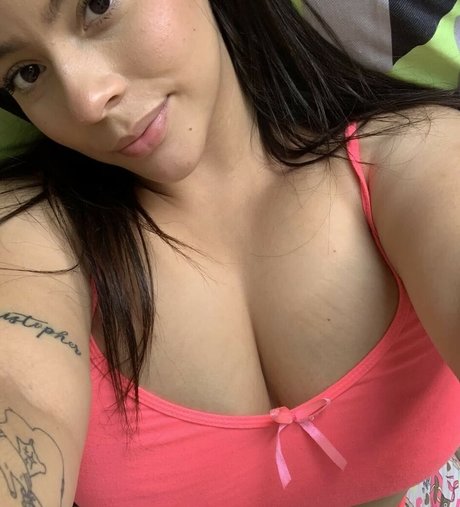 Foto di nudo di fuga di OnlyFans di Mariamommymilkers
