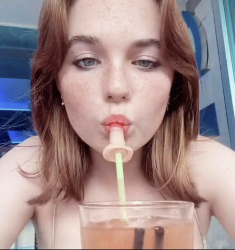 Foto di nudo di fuga di OnlyFans di Beaux Asmr