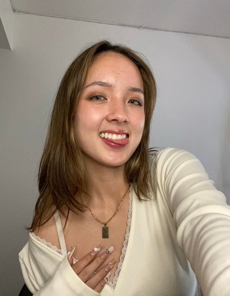 Foto di nudo di fuga di OnlyFans di Earths Asmr