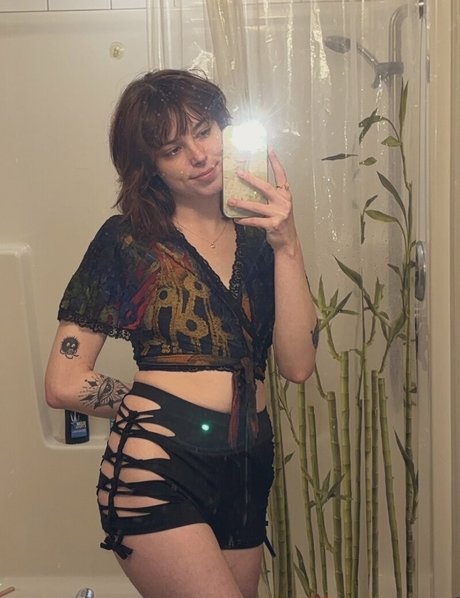 Foto di nudo di fuga di OnlyFans di Anothrsadartist