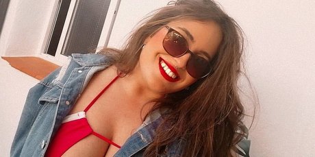 Foto di nudo di fuga di OnlyFans di Elviabombon