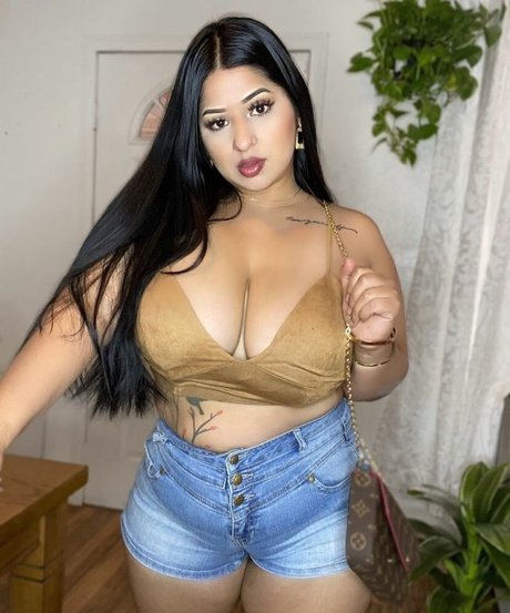 Foto di nudo di fuga di OnlyFans di Janet Jae