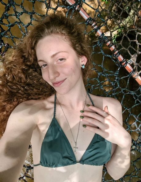 Foto di nudo di fuga di OnlyFans di Laviniatiburski