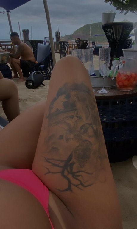 Foto di nudo di fuga di OnlyFans di Joyce Fraga