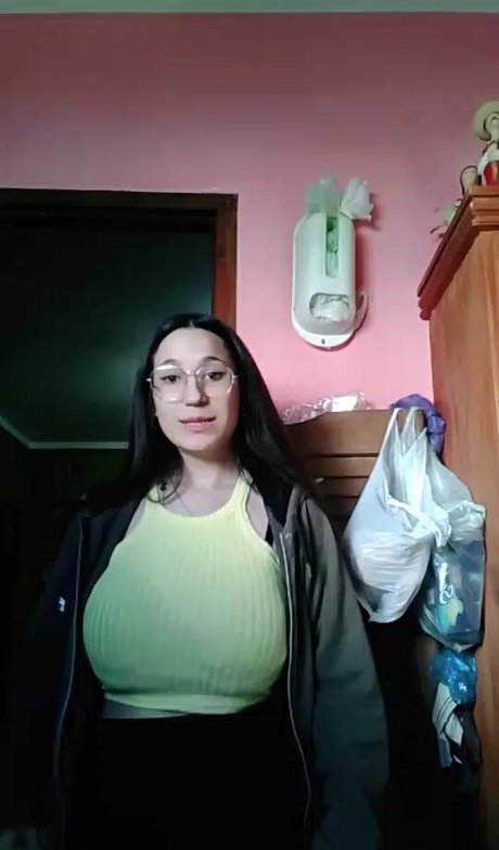 Foto di nudo di fuga di OnlyFans di Cam Howden