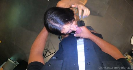 Adrianaa1