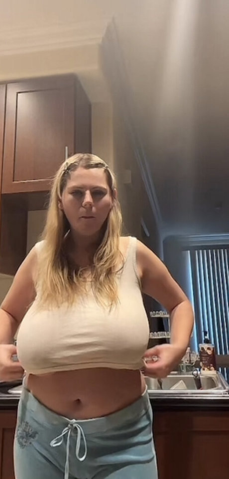 Emspensiveemily
