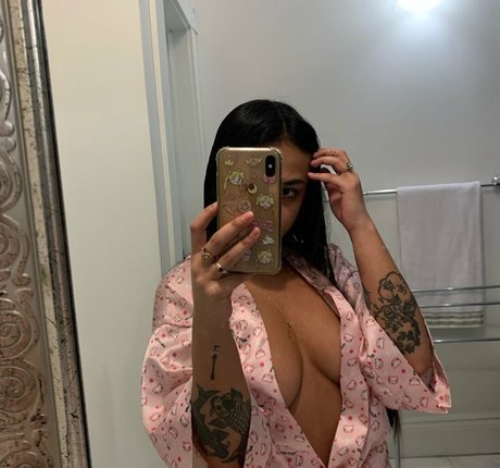 Foto di nudo di fuga di OnlyFans di Ajuuki