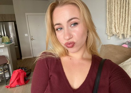 Foto di nudo di fuga di OnlyFans di Lilywithafatty