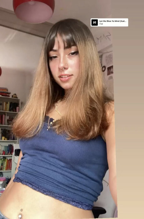 Foto di nudo di fuga di OnlyFans di Reinwra
