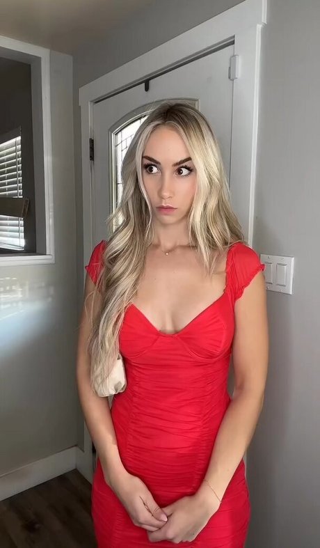 Foto di nudo di fuga di OnlyFans di Katbraden
