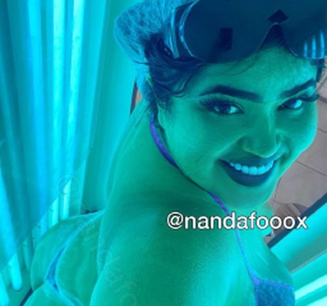 Foto di nudo di fuga di OnlyFans di Nanda Fox
