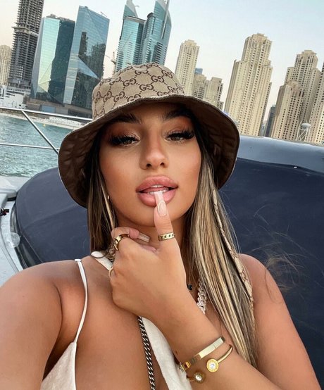 Foto di nudo di fuga di OnlyFans di Andreea