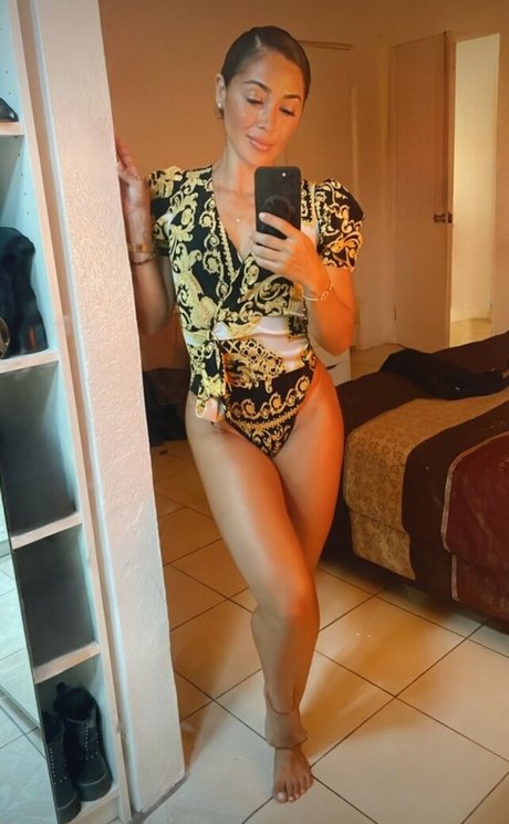 Foto di nudo di fuga di OnlyFans di Island Goddess