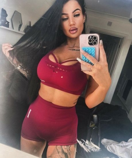 Foto di nudo di fuga di OnlyFans di Thatinkedgirl