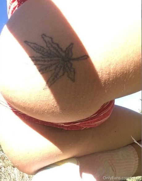 Foto di nudo di fuga di OnlyFans di Mqlll