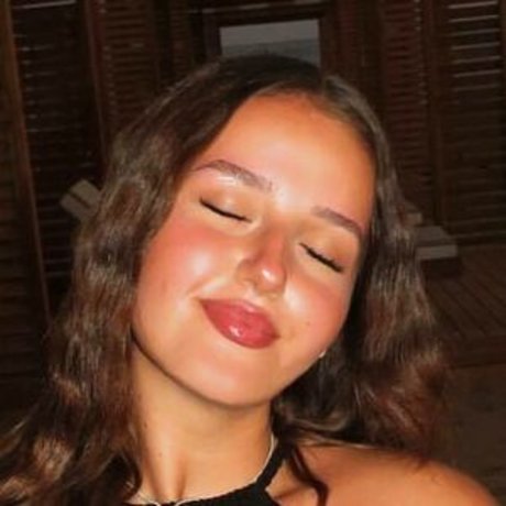 Foto di nudo di fuga di OnlyFans di Fabienne1102