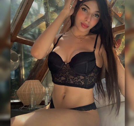 Foto di nudo di fuga di OnlyFans di Prettyemmah