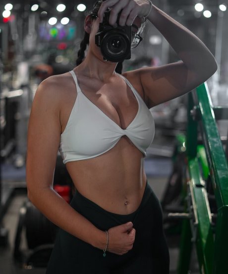 Foto di nudo di fuga di OnlyFans di Flexwness