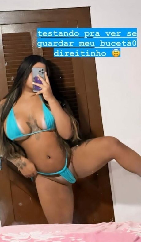 Foto di nudo di fuga di OnlyFans di Kah Lopes