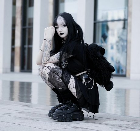 Foto di nudo di fuga di OnlyFans di Creepycassy