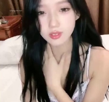 Foto di nudo di fuga di OnlyFans di Lucy1811