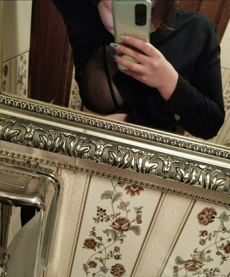 Foto di nudo di fuga di OnlyFans di Naughtyfoxyyy