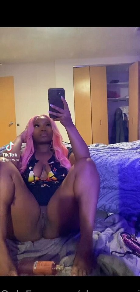 Foto di nudo di fuga di OnlyFans di Chynamarie76