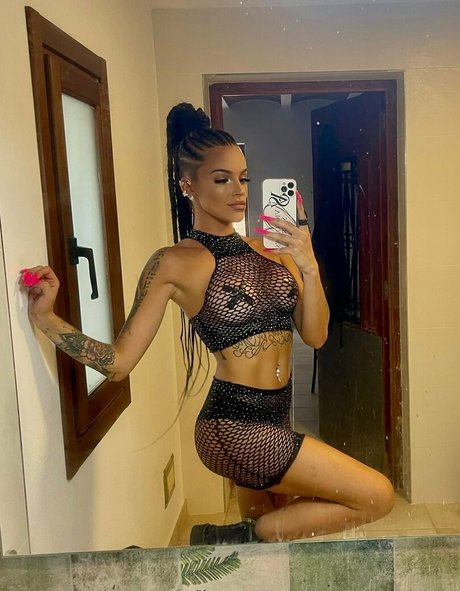 Foto di nudo di fuga di OnlyFans di Lafaraona2
